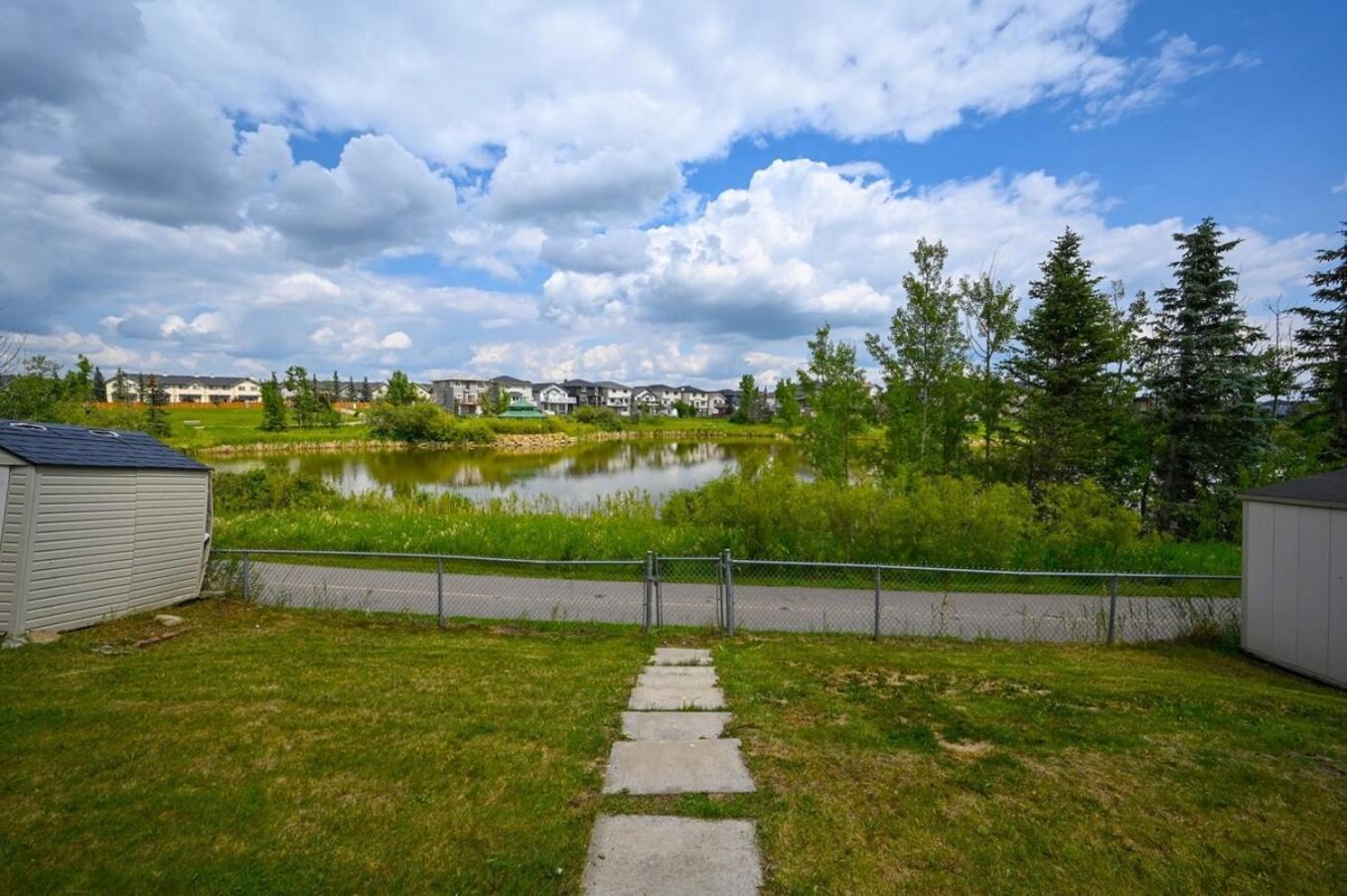 52-3 Bed Suite On Lake Central Ac By Airport Calgary Ngoại thất bức ảnh